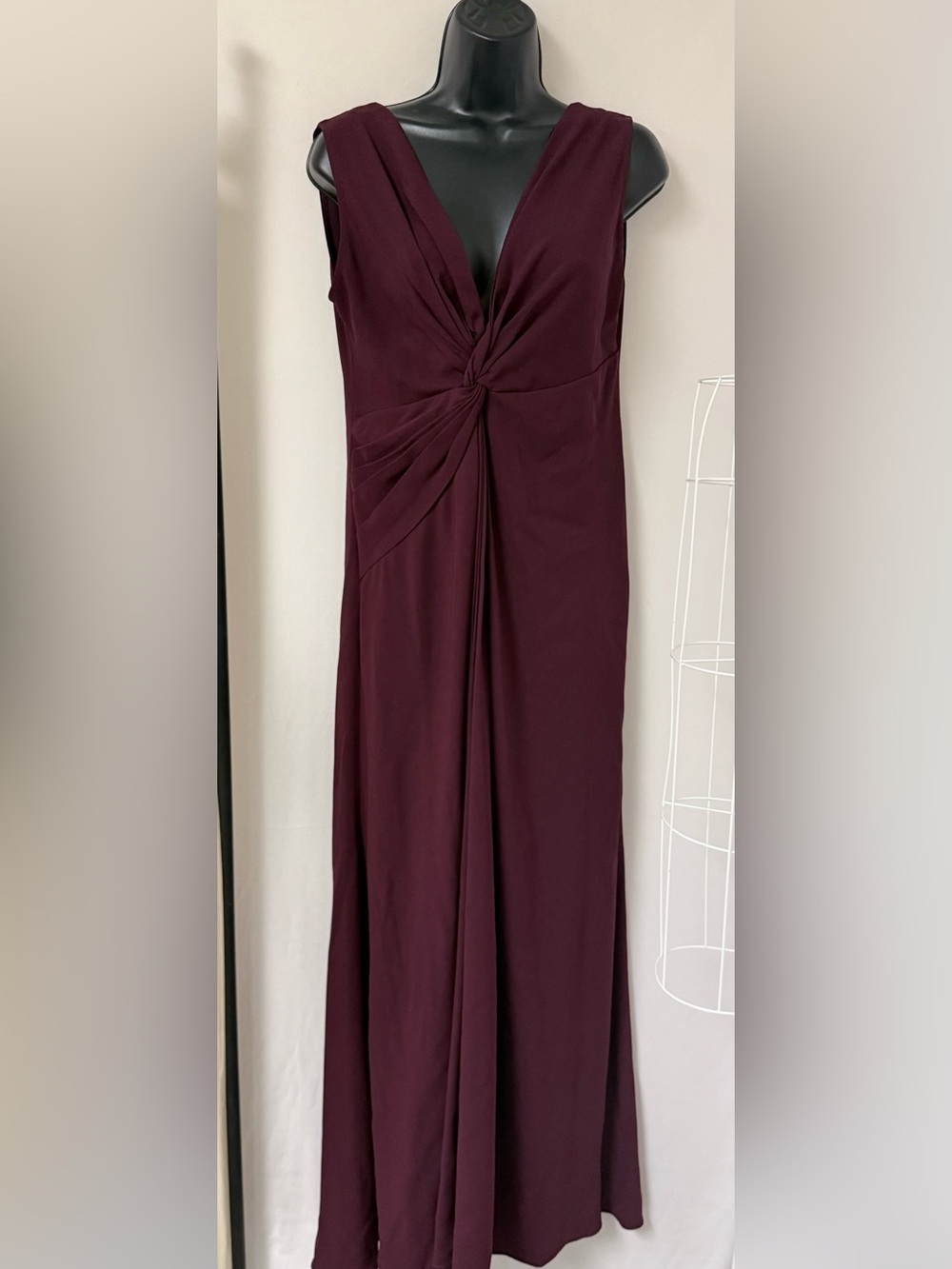 Elie Tahari Burgundy Deep-V Ruffle Evening Gown